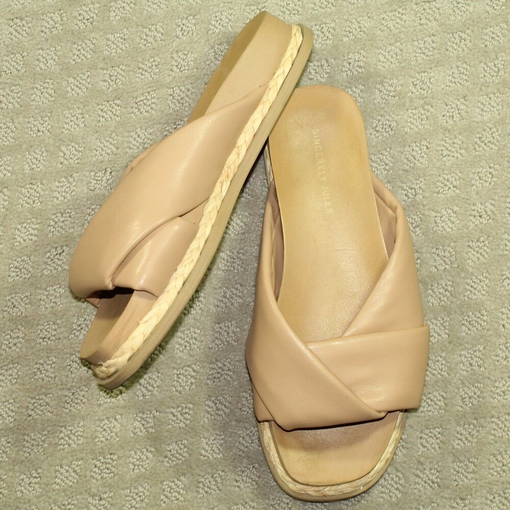Sincerely Jules Women's 7.5M Taupe Puffy Twist Slide Sandals